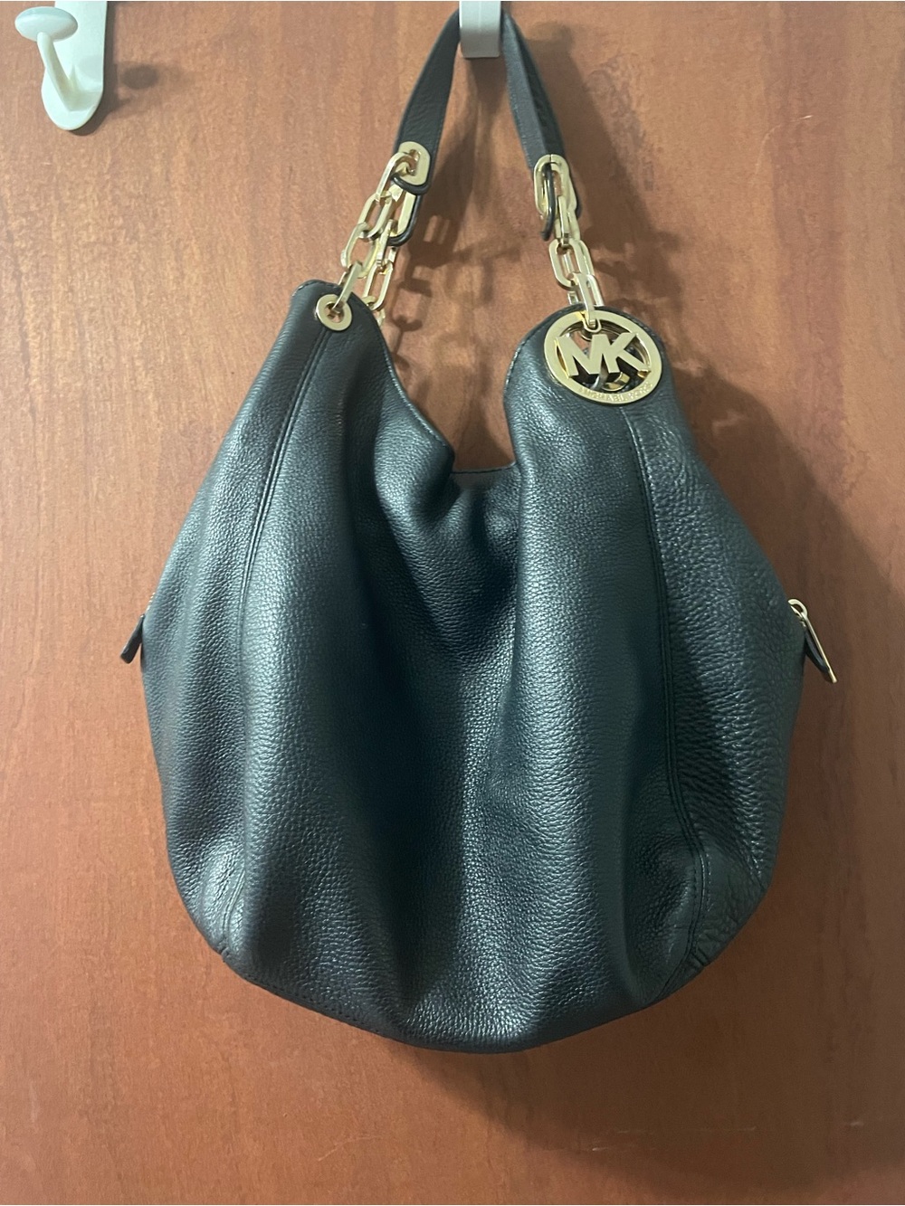 Wow! Michael Kors Black Leather Shoulder Hobo with Gold Logo Charm